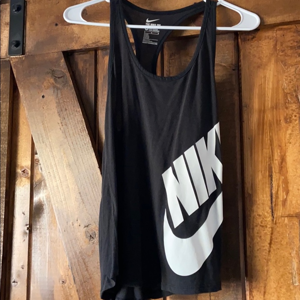 Black Nike tank